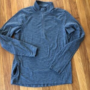 Lululemon soft thick Gray Quarter-Zip Pullover size Med EUC worn a few times